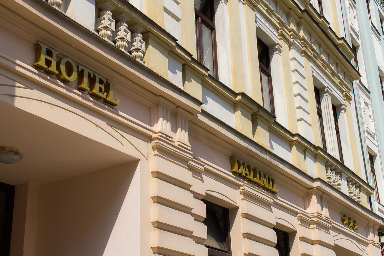 Hotel Dalimil Praha Bagian luar foto