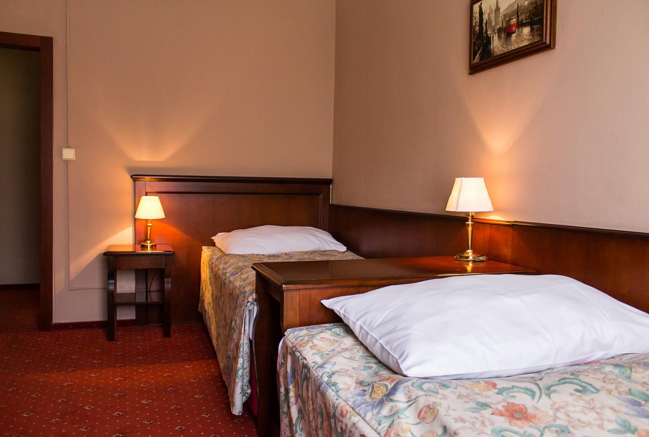 Hotel Dalimil Praha Bagian luar foto