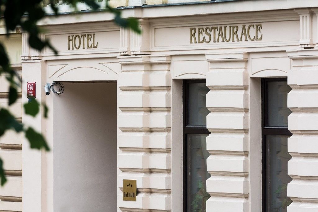 Hotel Dalimil Praha Bagian luar foto