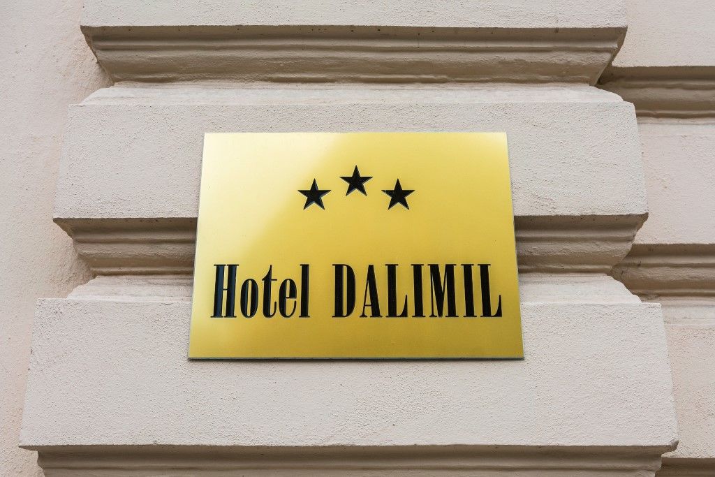 Hotel Dalimil Praha Bagian luar foto