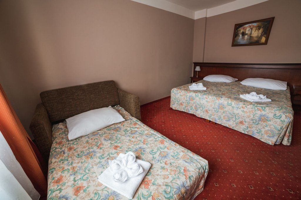 Hotel Dalimil Praha Bagian luar foto